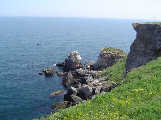Камен бряг